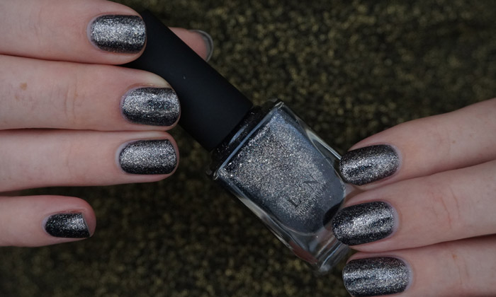 Swatch of ILNP Private reserve, of the ILNP's New Year's 2016 collection