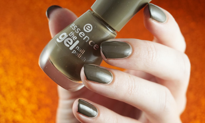 swatch of essence olive you