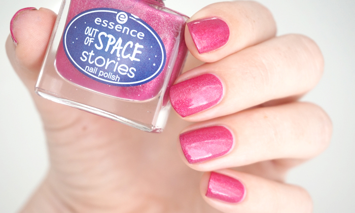 swatch of Essence beam me up from the Out of space stories collection